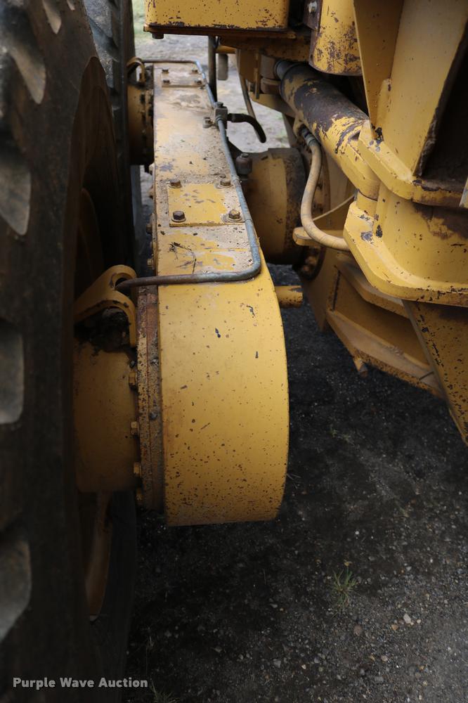 image for item DD0229 1993 Caterpillar 120G motor grader