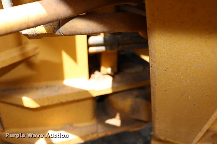 image for item DD0229 1993 Caterpillar 120G motor grader