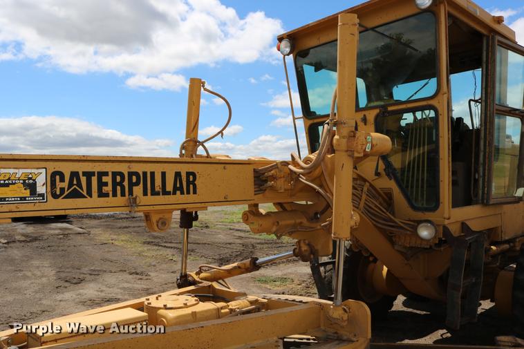 image for item DD0229 1993 Caterpillar 120G motor grader