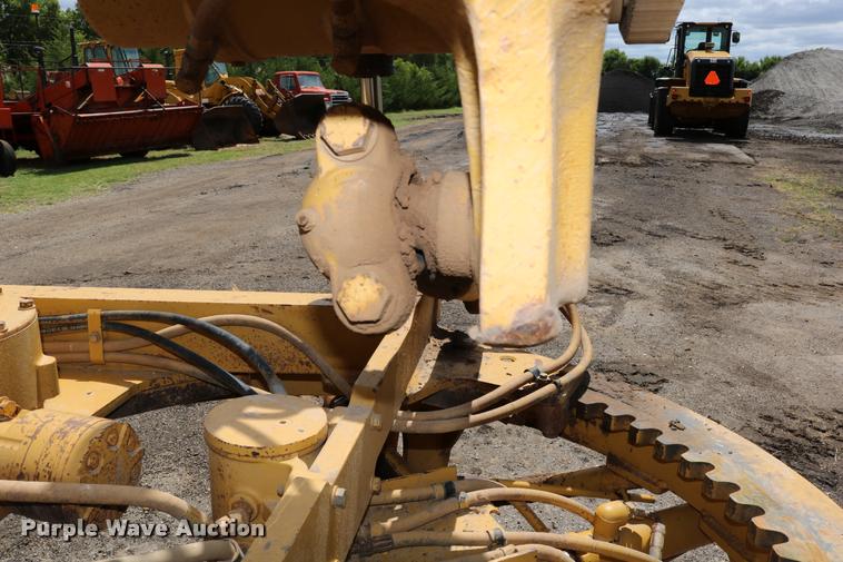 image for item DD0229 1993 Caterpillar 120G motor grader