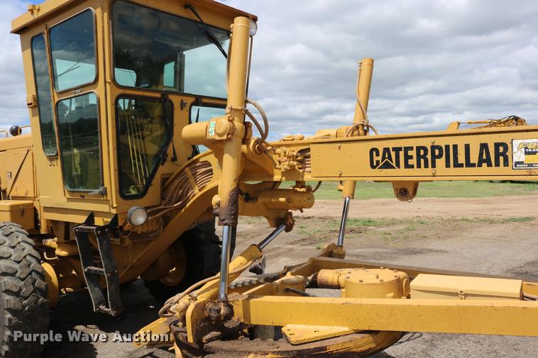 image for item DD0229 1993 Caterpillar 120G motor grader