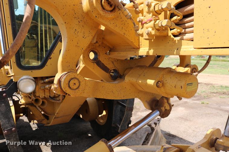 image for item DD0229 1993 Caterpillar 120G motor grader