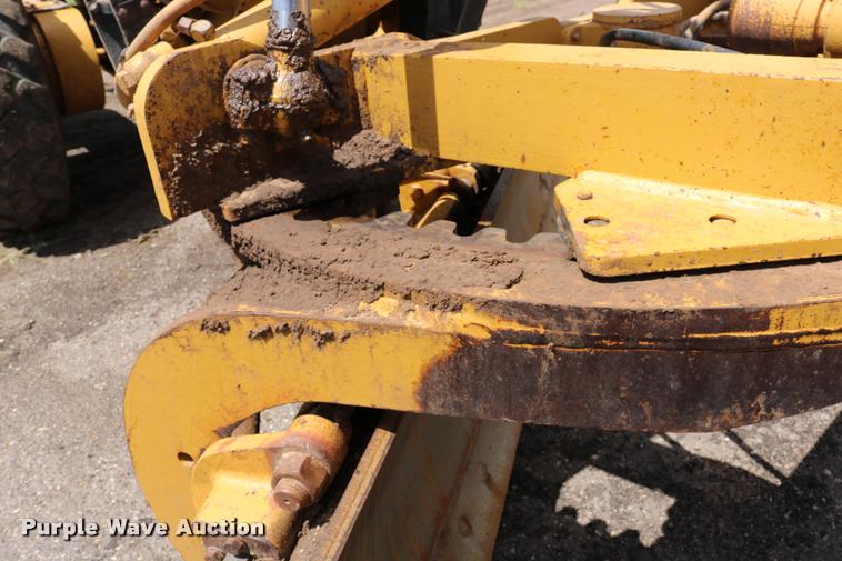 image for item DD0229 1993 Caterpillar 120G motor grader