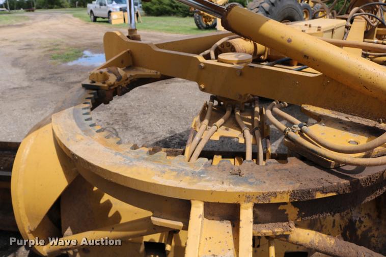 image for item DD0229 1993 Caterpillar 120G motor grader