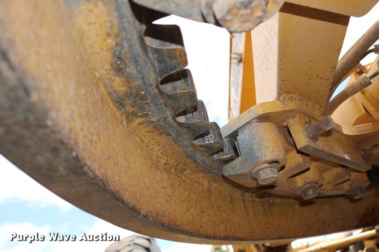 image for item DD0229 1993 Caterpillar 120G motor grader