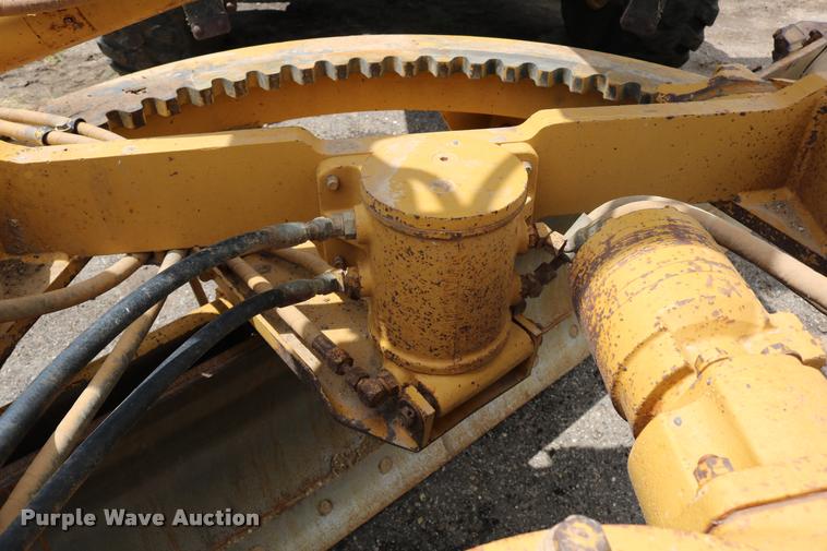 image for item DD0229 1993 Caterpillar 120G motor grader