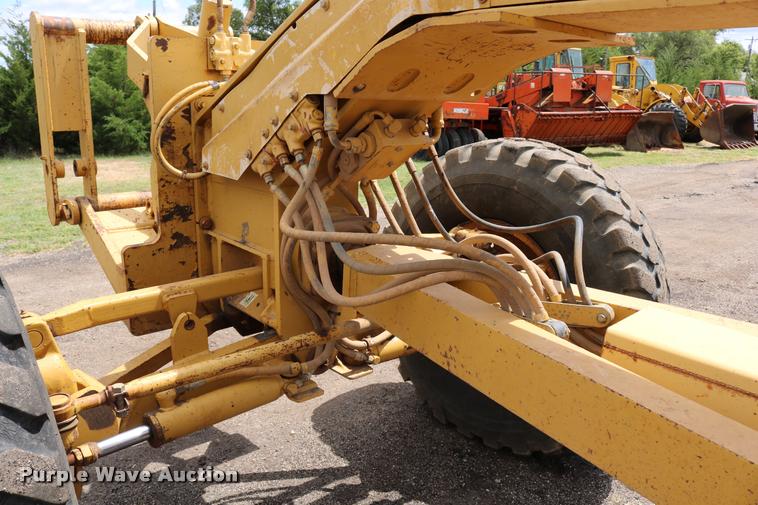 image for item DD0229 1993 Caterpillar 120G motor grader