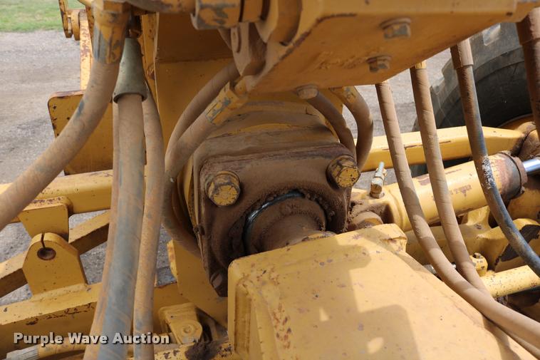 image for item DD0229 1993 Caterpillar 120G motor grader