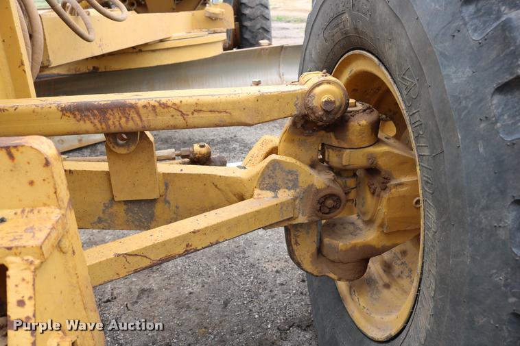 image for item DD0229 1993 Caterpillar 120G motor grader
