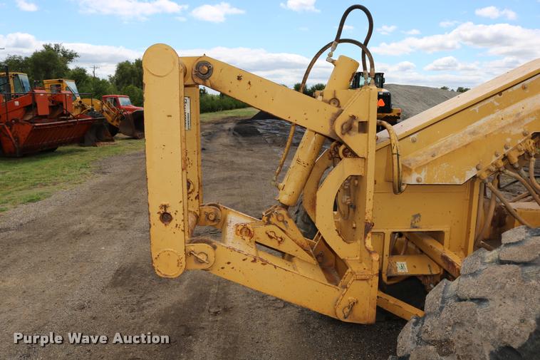image for item DD0229 1993 Caterpillar 120G motor grader
