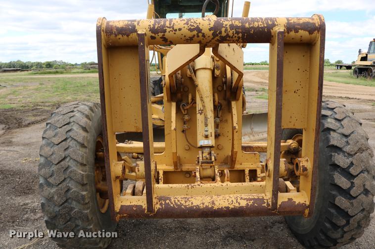 image for item DD0229 1993 Caterpillar 120G motor grader