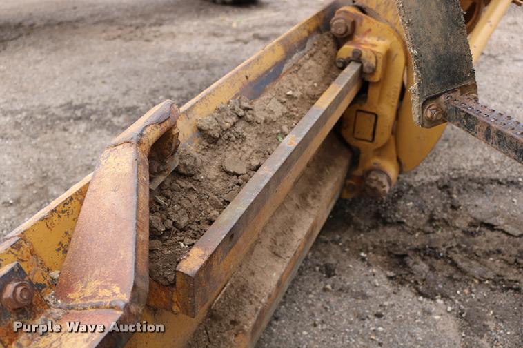 image for item DD0229 1993 Caterpillar 120G motor grader