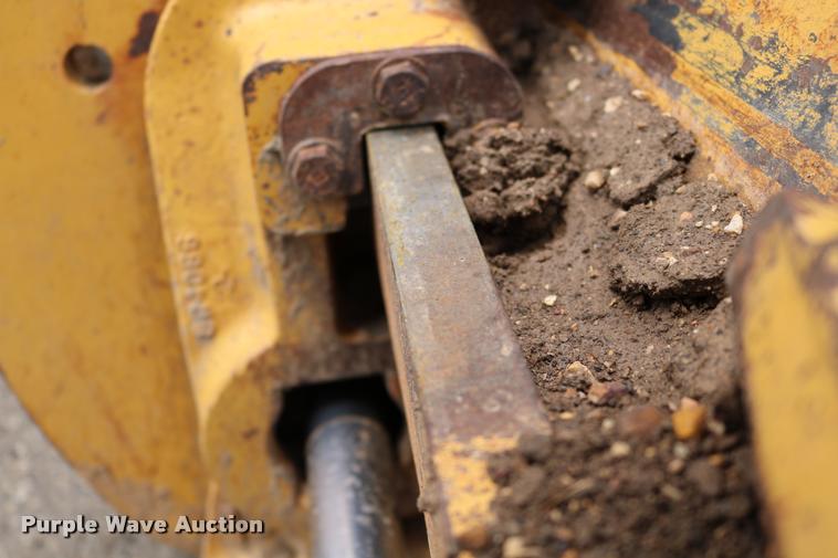 image for item DD0229 1993 Caterpillar 120G motor grader