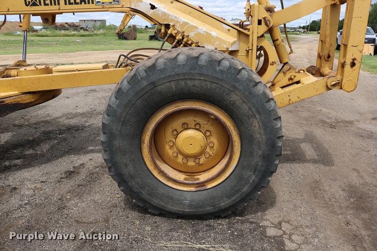 image for item DD0229 1993 Caterpillar 120G motor grader
