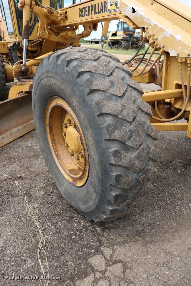 image for item DD0229 1993 Caterpillar 120G motor grader