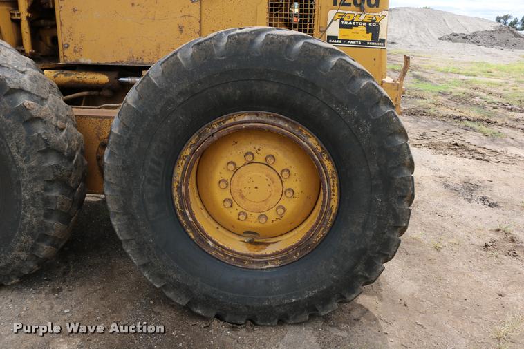 image for item DD0229 1993 Caterpillar 120G motor grader