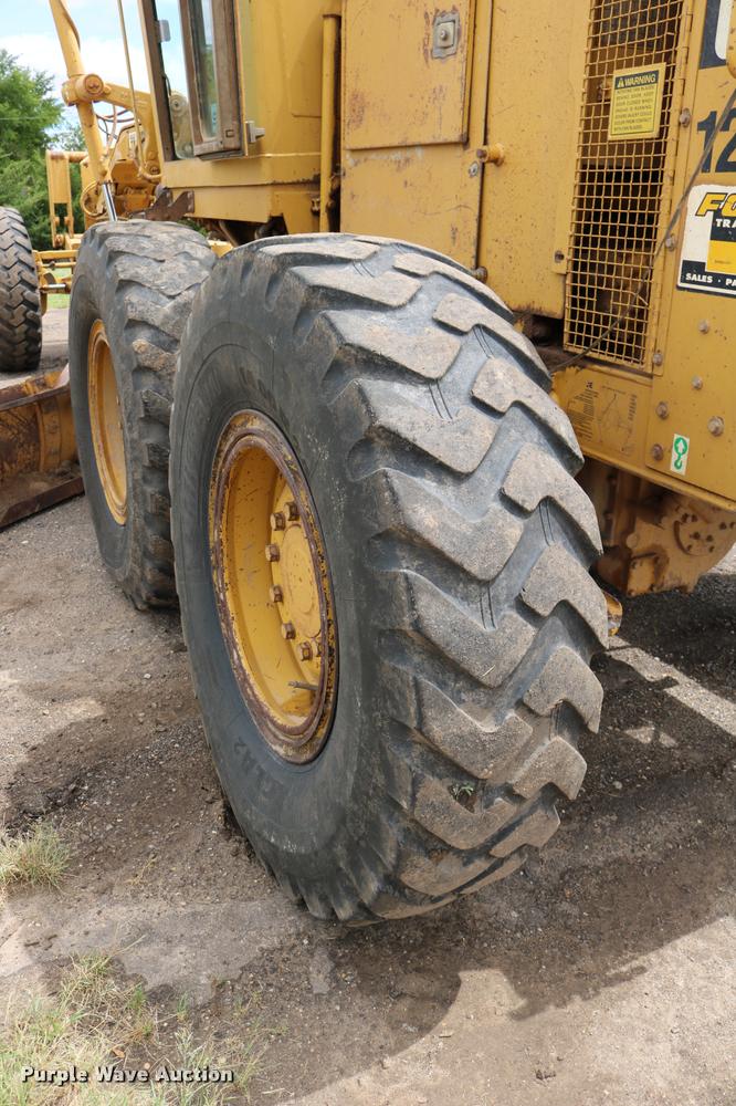 image for item DD0229 1993 Caterpillar 120G motor grader