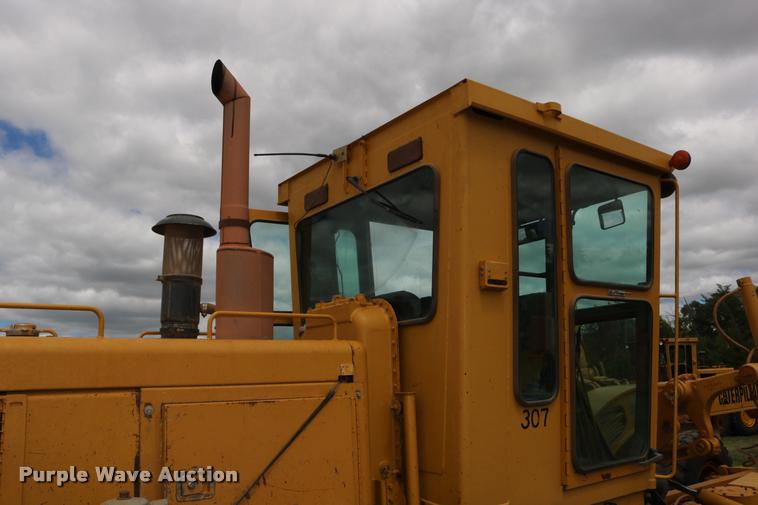 image for item DD0229 1993 Caterpillar 120G motor grader