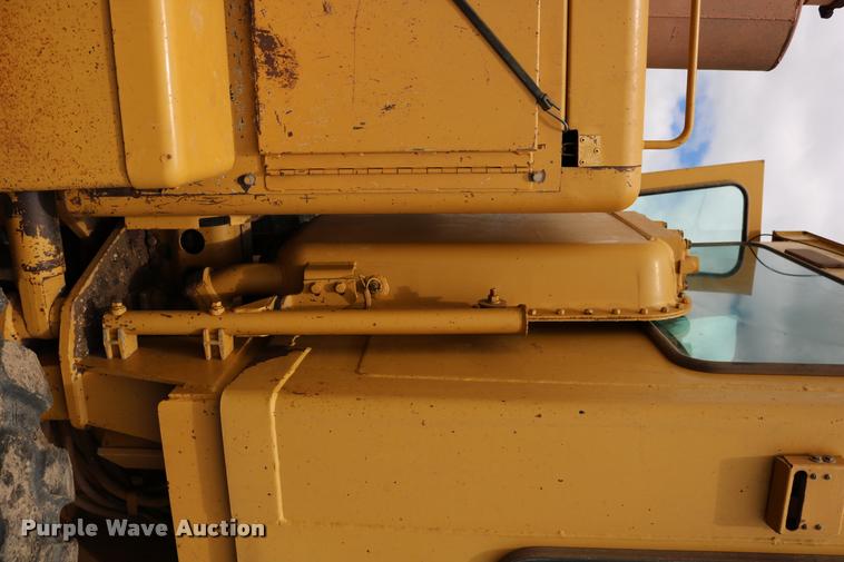 image for item DD0229 1993 Caterpillar 120G motor grader