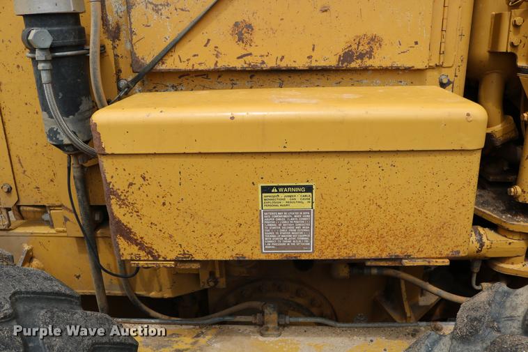 image for item DD0229 1993 Caterpillar 120G motor grader