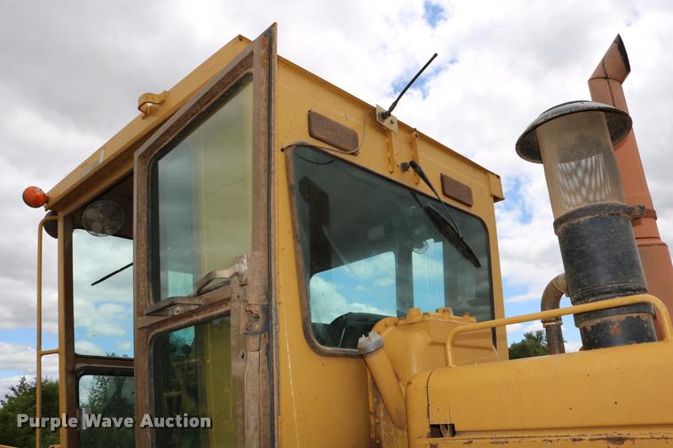image for item DD0229 1993 Caterpillar 120G motor grader