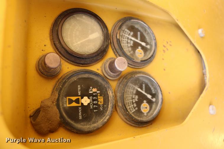 image for item DD0229 1993 Caterpillar 120G motor grader