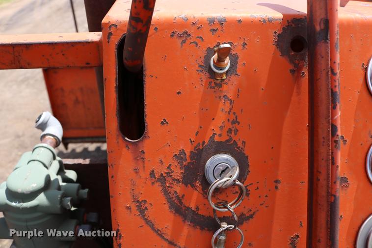 image for item DD0230 1967 Flaherty Spread Master K chip spreader