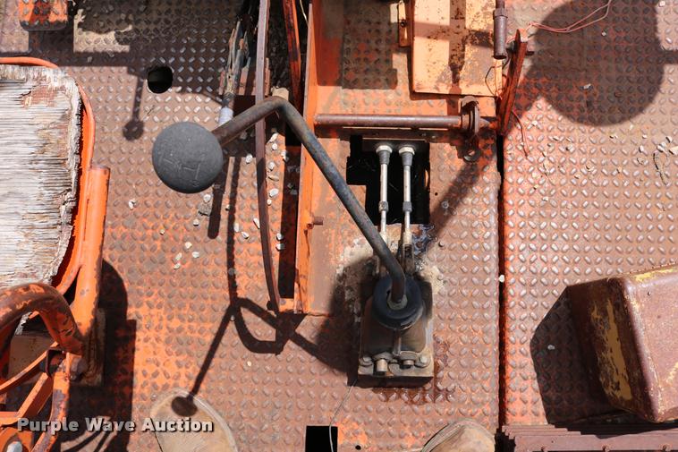 image for item DD0230 1967 Flaherty Spread Master K chip spreader