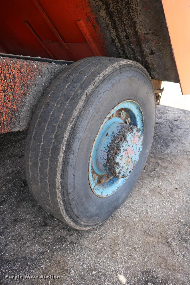 image for item DD0230 1967 Flaherty Spread Master K chip spreader