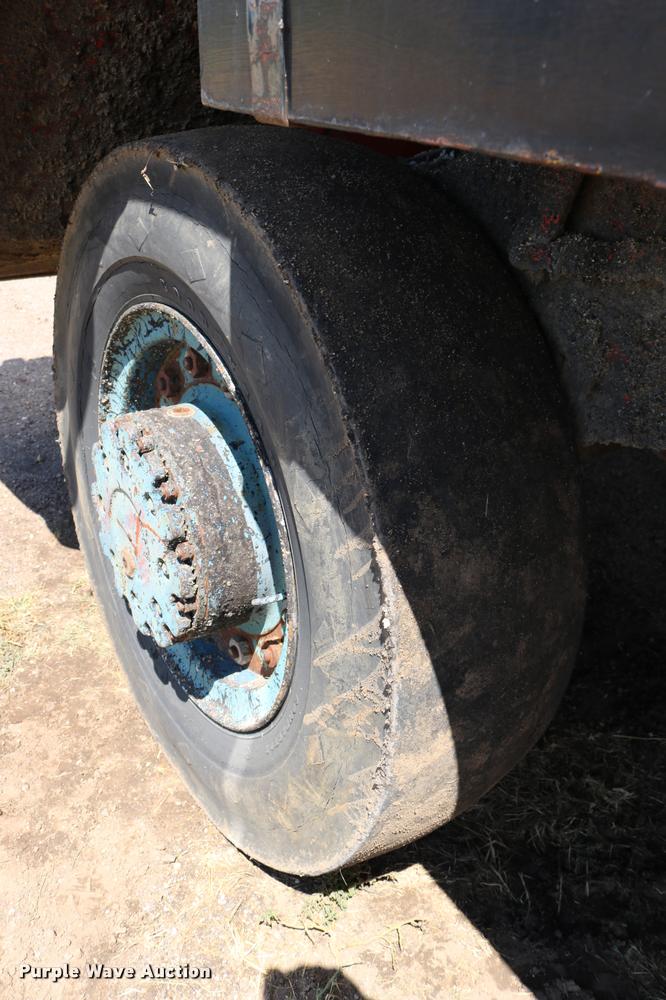 image for item DD0230 1967 Flaherty Spread Master K chip spreader