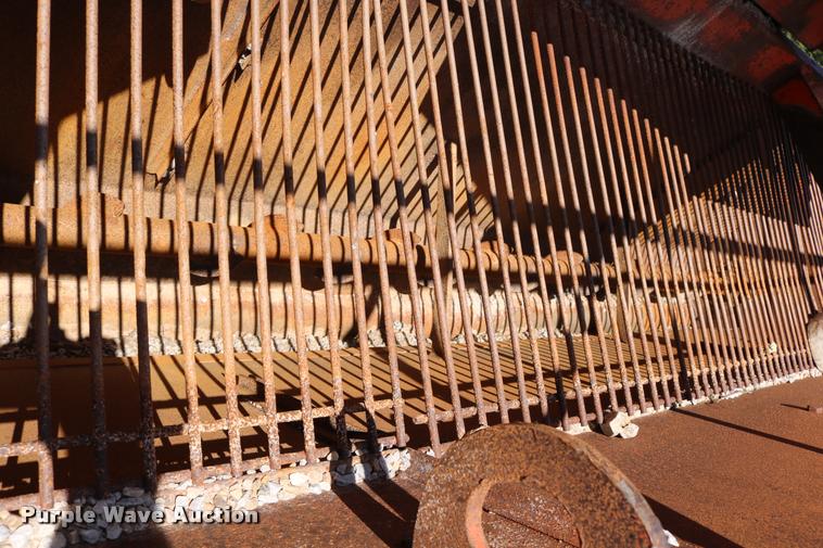 image for item DD0230 1967 Flaherty Spread Master K chip spreader