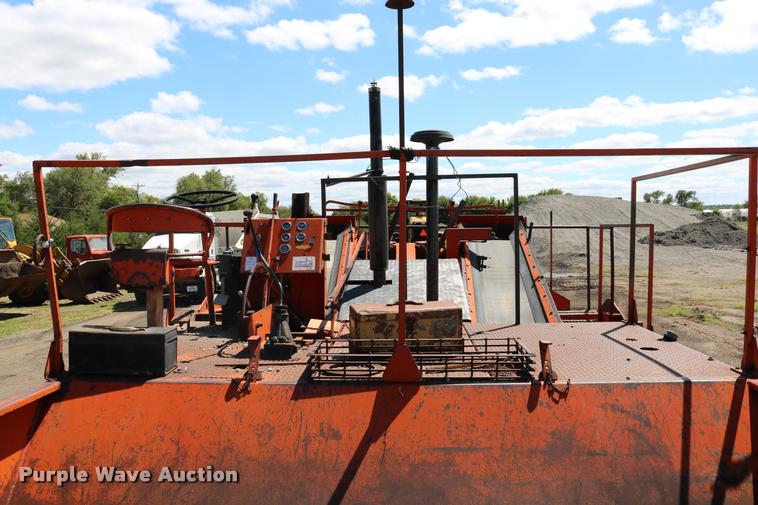 image for item DD0230 1967 Flaherty Spread Master K chip spreader