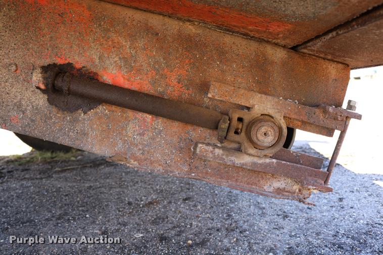 image for item DD0230 1967 Flaherty Spread Master K chip spreader