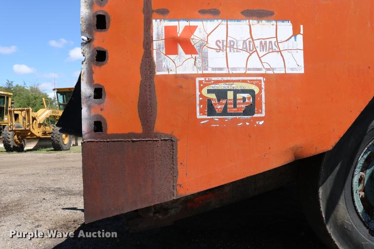 image for item DD0230 1967 Flaherty Spread Master K chip spreader