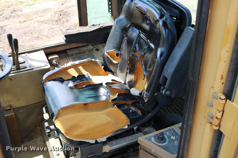 image for item DD0231 1990 Caterpillar 926E wheel loader