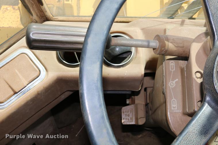 image for item DD0231 1990 Caterpillar 926E wheel loader