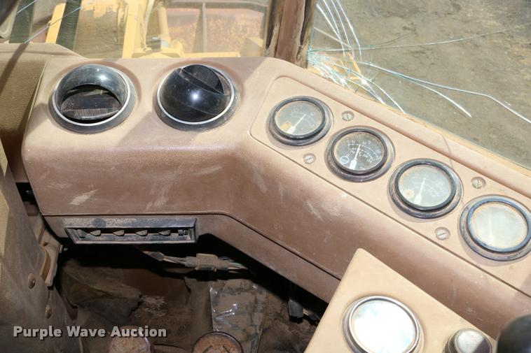 image for item DD0231 1990 Caterpillar 926E wheel loader