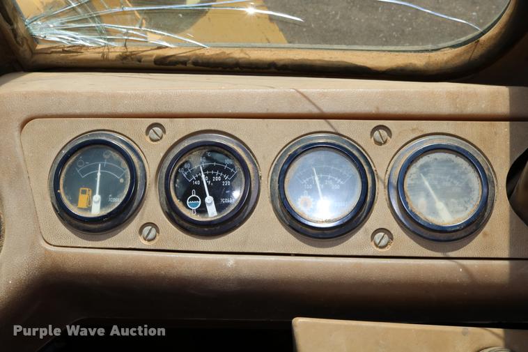 image for item DD0231 1990 Caterpillar 926E wheel loader