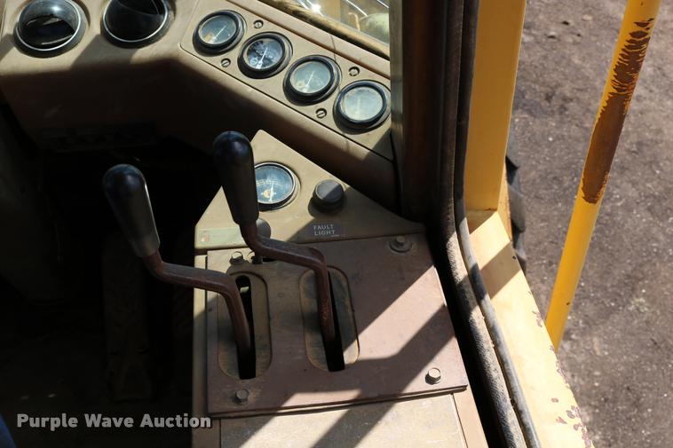 image for item DD0231 1990 Caterpillar 926E wheel loader