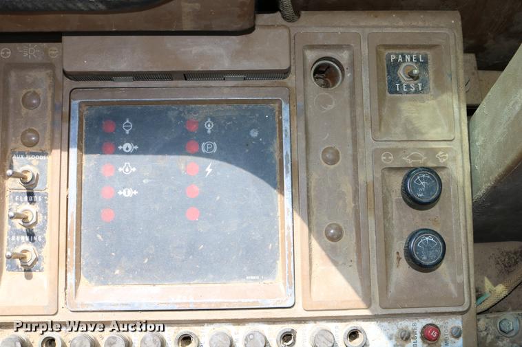 image for item DD0231 1990 Caterpillar 926E wheel loader