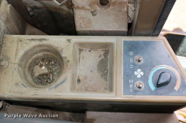 image for item DD0231 1990 Caterpillar 926E wheel loader