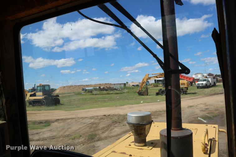 image for item DD0231 1990 Caterpillar 926E wheel loader