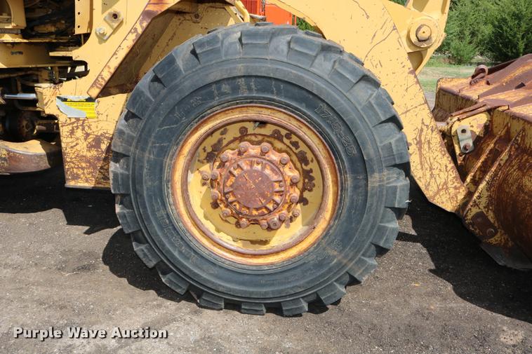 image for item DD0231 1990 Caterpillar 926E wheel loader