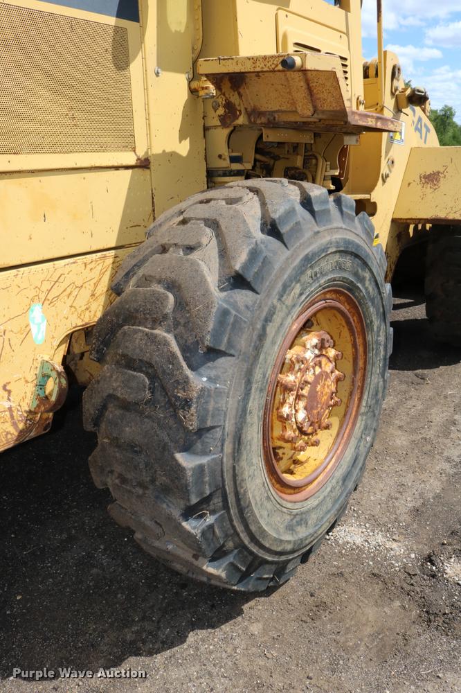 image for item DD0231 1990 Caterpillar 926E wheel loader