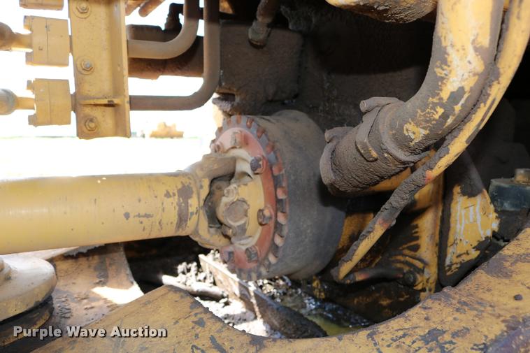 image for item DD0231 1990 Caterpillar 926E wheel loader
