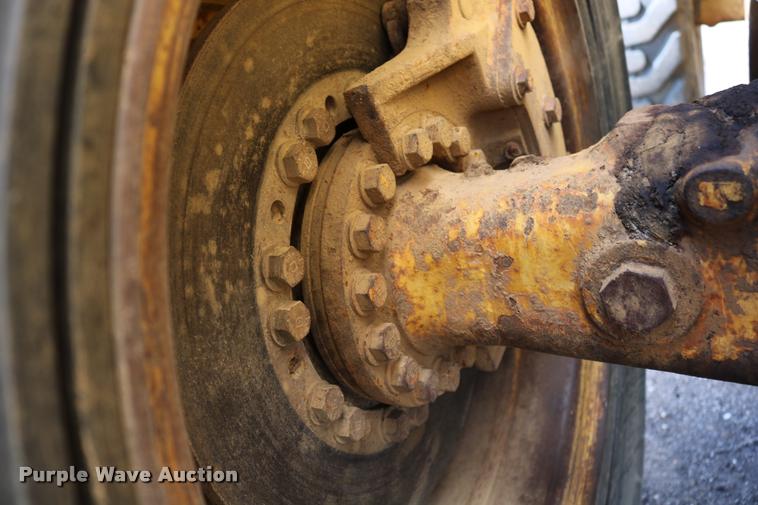 image for item DD0231 1990 Caterpillar 926E wheel loader