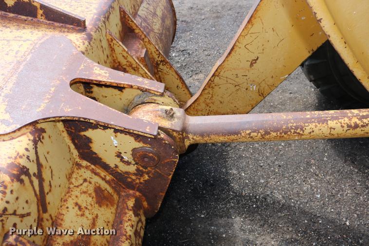 image for item DD0231 1990 Caterpillar 926E wheel loader