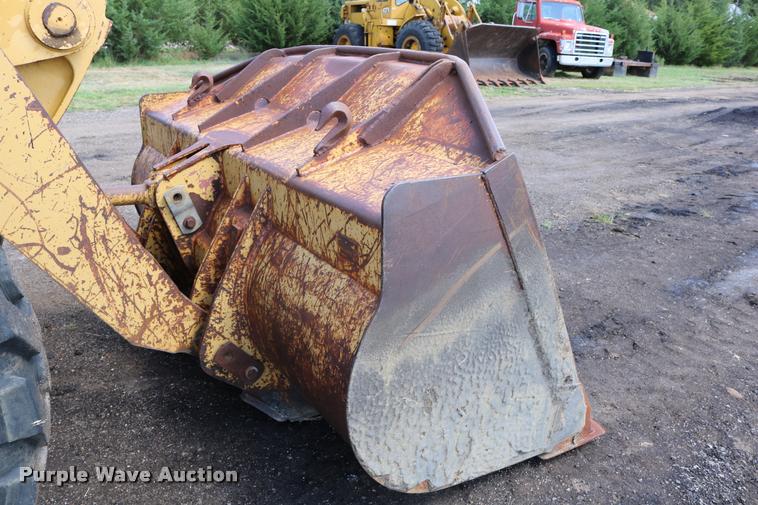 image for item DD0231 1990 Caterpillar 926E wheel loader