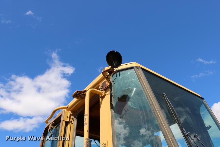 image for item DD0231 1990 Caterpillar 926E wheel loader