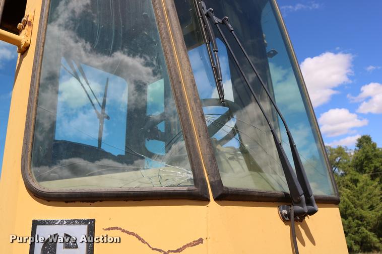 image for item DD0231 1990 Caterpillar 926E wheel loader